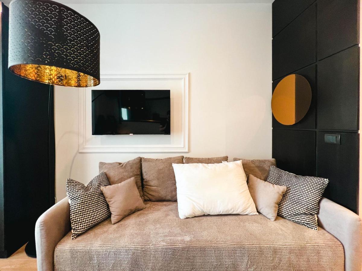 Waterfront Luxury Suites Belgrado Exterior foto